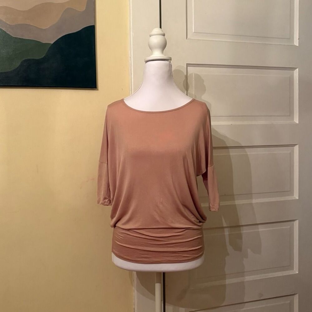 Agnes & Dora woman's dolman tunic top light brown beige tan sand color scoop